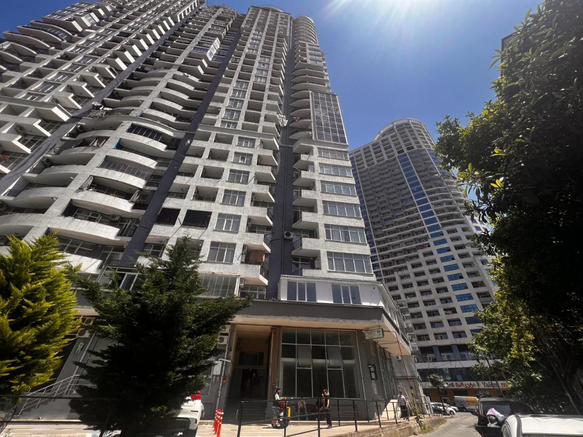 27 Floor Apartments Batumi Exterior foto